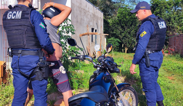 Irmãos são presos por conduzir moto sem CNH e desacato na região Sul de Rio Verde