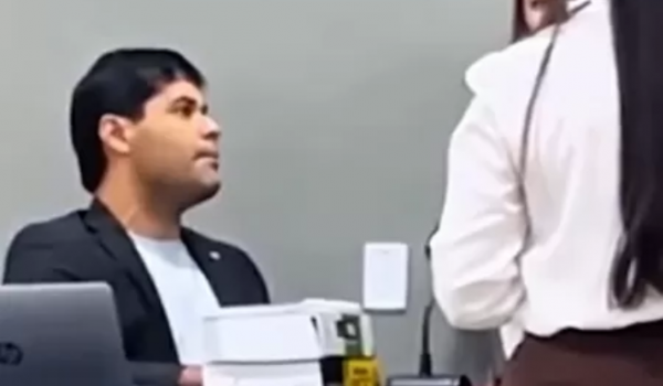 Briga entre juíza e promotor por  cadeira leva a suspensão de júri, no Maranhão