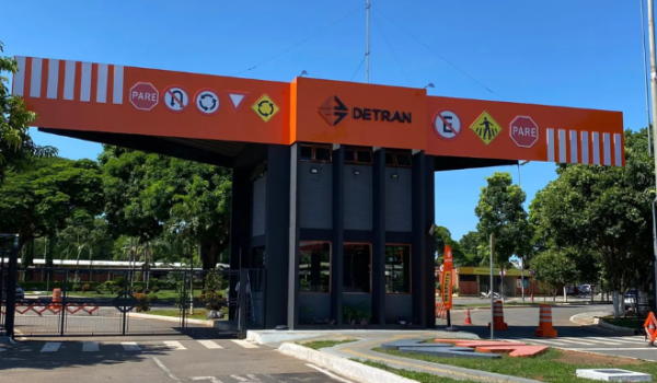Detran-GO abre prazo para motoristas evitarem suspensão da CNH; veja como apresentar defesa