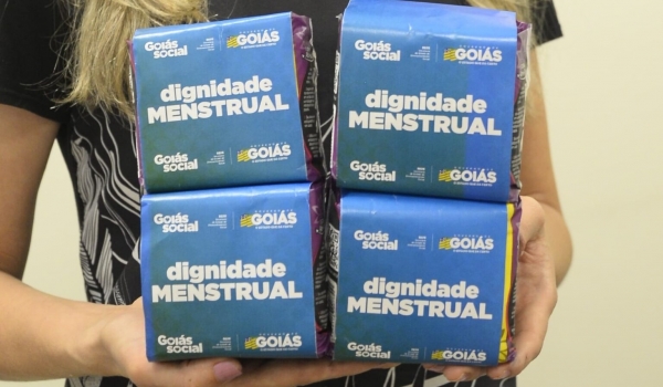 ESTUDANTES DA REDE PÚBLICA EM GOIÁS SÃO BENEFICIADAS PELO PROGRAMA GOIANO DE DIGNIDADE MESTRUAL