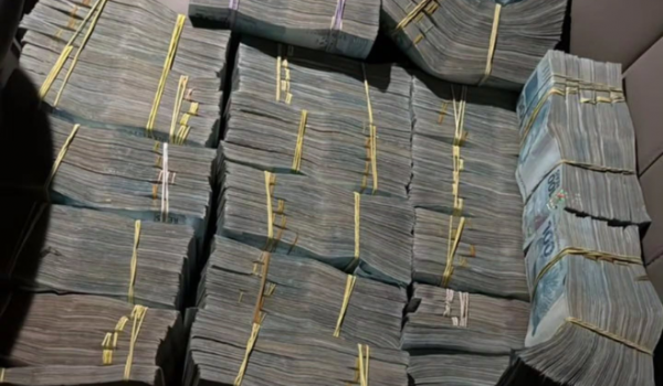 Dupla é presa por transportar R$ 1 milhão em dinheiro vivo no sul de Goiás