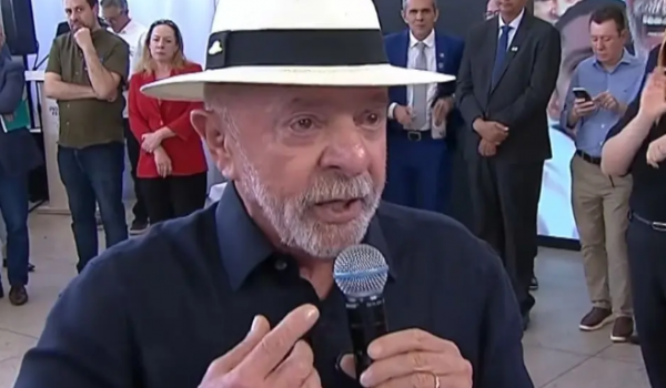 Em Catalão, Lula chama filhos de Bolsonaro de traidores e critica atuação junto aos EUA