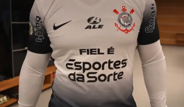 DONO DE BET QUE VAI AJUDAR CORINTHIANS A TRAZER ATACANTE HOLANDÊS FOI PRESO EM OPERAÇÃO QUE PRENDEU DEOLANE BEZERRA