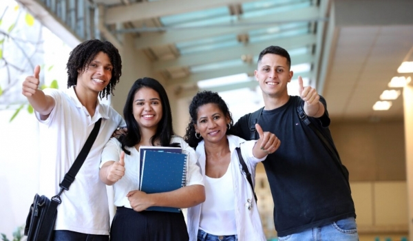 Estudantes tem até o dia 31/01 para renovar bolsa do ProBem