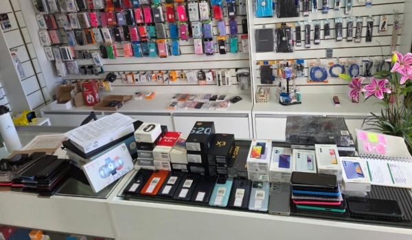 Polícia Civil prende casal suspeito de furtar R$ 90 mil em eletrônicos em Edéia