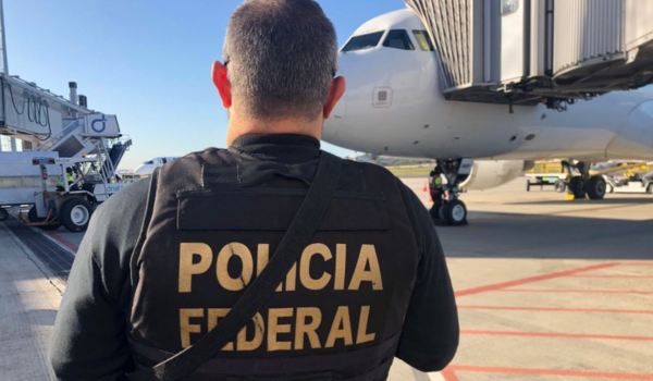 Polícia Federal deflagra operação em Goiás contra rede de tráfico internacional de mulheres