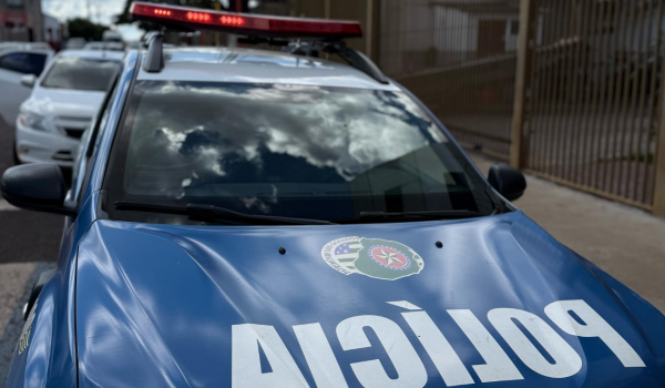 Polícia Militar prende homem após furto de carne e chinelos em supermercado de Rio Verde