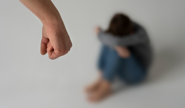 PMGO prende homem por violência doméstica e descumprimento de medida protetiva em Rio Verde