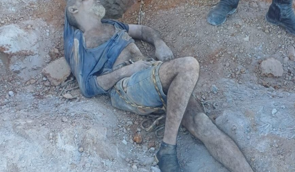 Bombeiros realizam resgate arriscado de homem que caiu em buraco de 6 metros em Luziânia