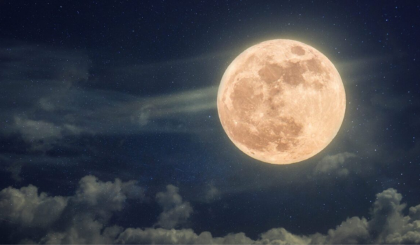 Lua do Veado encantará os céus nesta quinta: saiba o que significa e como observar