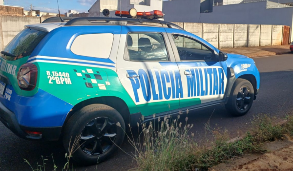 Jovem é achada inconsciente e despida após sair para jogar baralho com amigos