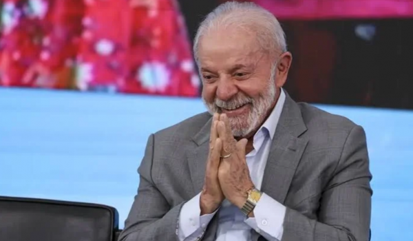 Lula reclama de salário de R$ 46 mil e diz que 