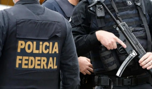 Polícia Federal deflagra operação contra tráfico internacional de drogas em Goiânia