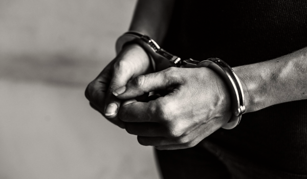 Polícia Militar cumpre mandado de prisão contra condenado por furto e dano no Bairro Interlagos