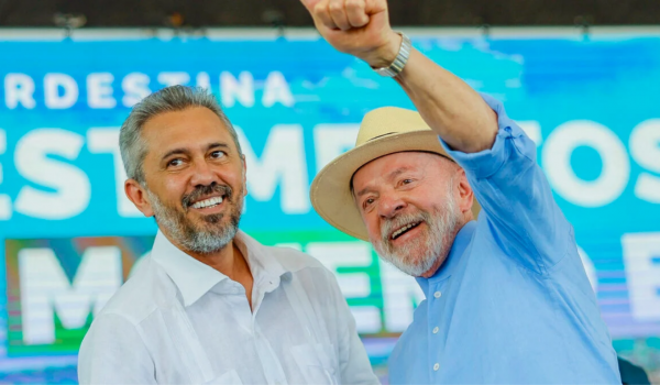 Lula afirma que pode disputar reeleição em 2026 para impedir retorno do bando de malucos