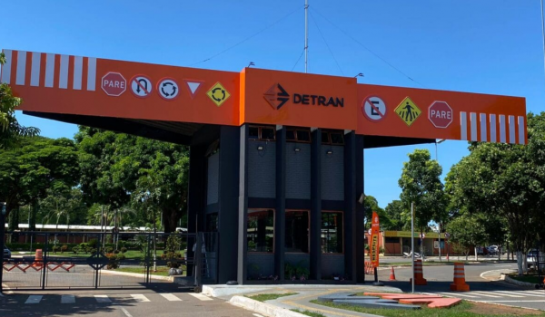 Detran-GO alerta sobre divulgação do governo federal a respeito da CNH Social