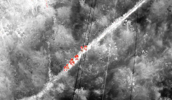 Bombeiros localizam grupo de adolescentes perdidos em mata com apoio de drone em Rio Verde
