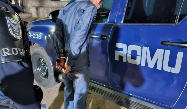 ROMU prende autor que tentou invadir casa da ex e ameaçou vítima