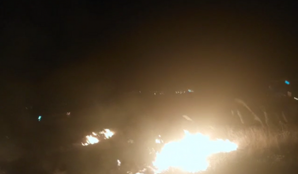Foco de incêndio é registrado na marginal de trecho urbano da  BR-452, em Rio Verde