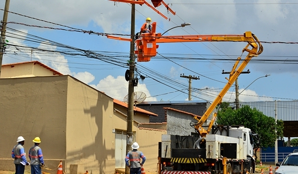 Rio Verde e outras 4 cidades goianas sofrem com falta de energia após chuvas