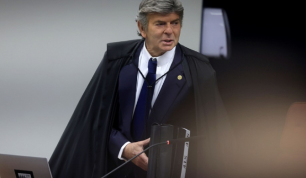 Fux defende que crime de abolição de Estado de Direito não deve punir mera insatisfação eleitoral