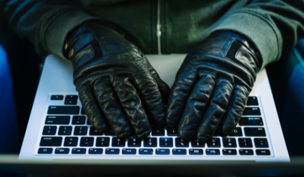 GOLPE DIGITAL NO BRASIL: A ROTINA QUE AMEAÇA TODOS NÓS