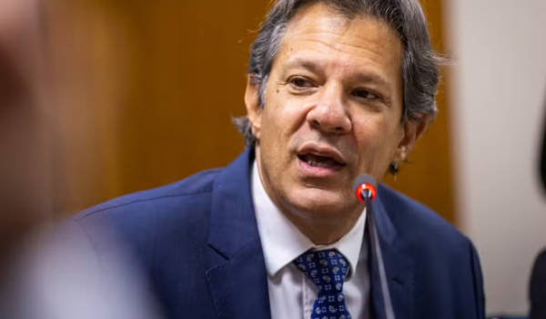 Após anunciar mudanças na moderação, Meta é notificada pela AGU para remover vídeo falso de Haddad