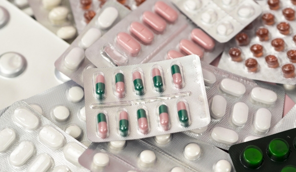 Remédios podem ficar mais caros a partir desta terça (31) com reajuste de até 3,81%