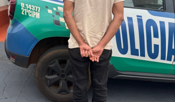 Homem atira garrafa na companheira após ex-namorado ir ao local de trabalho dela, em Maurilândia