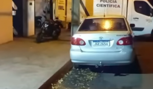 Homem é encontrado morto com golpes de faca no pescoço em Rio Verde; suspeito é procurado