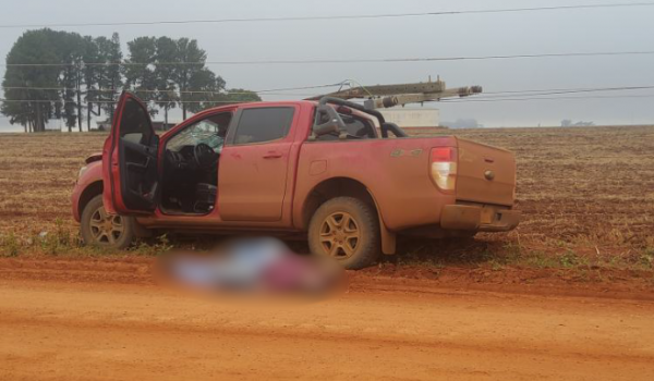 Homem morre após caminhonete atingir poste e sofrer descarga elétrica na zona rural de Rio Verde