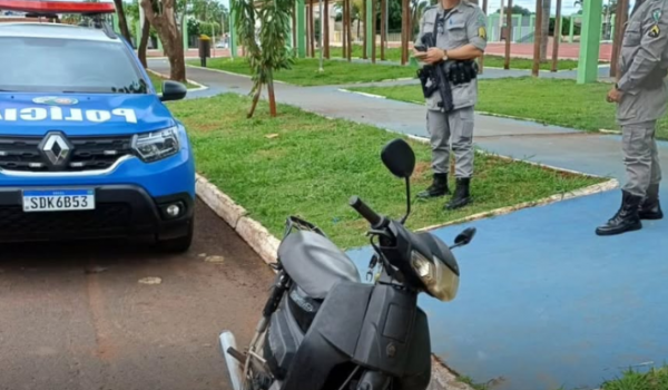 Homem é preso por conduzir moto adquirida em feira de rolo com registro de furto em Rio Verde