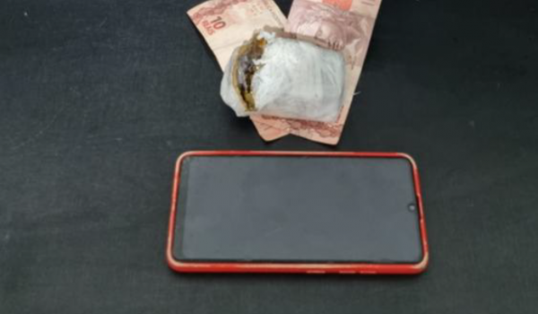 Homem é preso por tráfico de drogas e receptação no Residencial Nilson Veloso, em Rio Verde