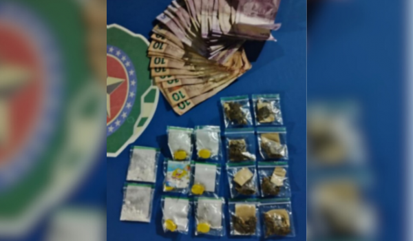 Homem é preso por traficar drogas em residência com a esposa grávida, em Rio Verde