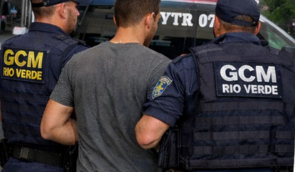 Homem reincidente atuando sem registro como profissional de educação física é preso no Jardim Presidente, em Rio Verde