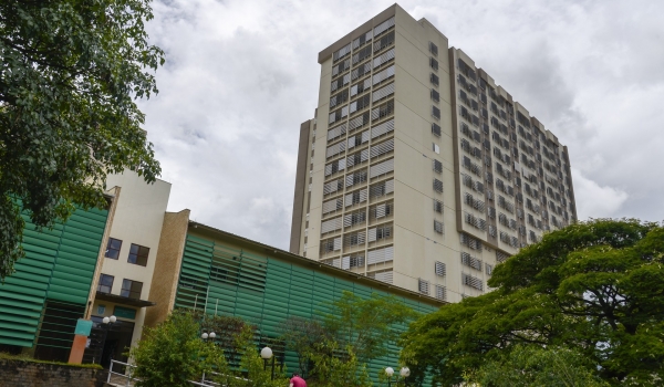 Hospital das Clínicas da UFG abre inscrições para processo seletivo com salários de R$ 9,9 mil