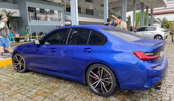 Oficina de Goiás contratada para customizar BMW onde jovens morreram em SC terceirizou serviço