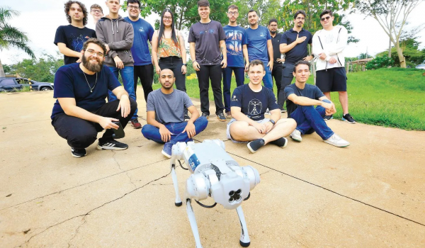 Primeira turma de Inteligência Artificial se forma em Goiânia