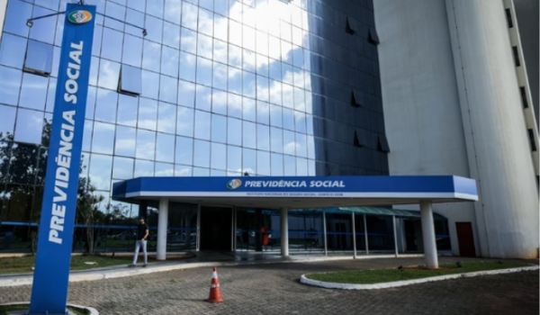 Lei que proíbe descontos em benefícios do INSS é sancionada