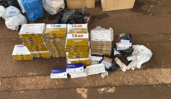 PRF apreende medicamentos irregulares e eletrônicos durante fiscalização em Itumbiara