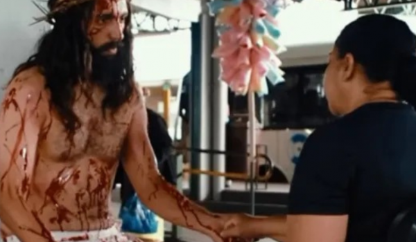 Jesus aparece em terminal de ônibus de Goiânia e vídeo viraliza 