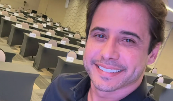 Justiça decreta prisão de humorista goiano por dívida de pensão alimentícia