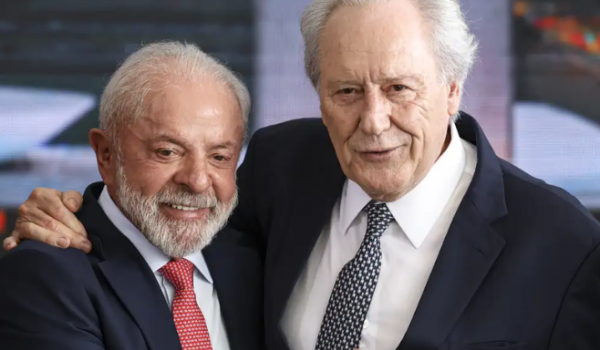 Lewandowski entrega pedido de demissão e deixa Ministério da Justiça 