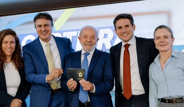 Governo Federal sanciona lei que cria Carteira Nacional de Docente com benefícios para professores