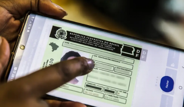 Contran aprova nova regra para CNH e acaba com obrigatoriedade de autoescolas