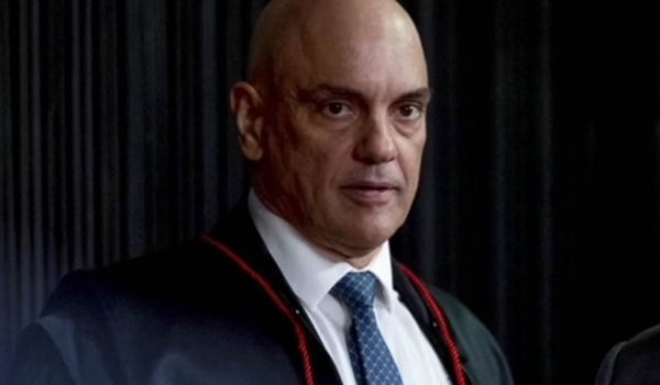 Moraes é intimado novamente pela Justiça da Flórida em ação movida por empresas ligadas a Trump