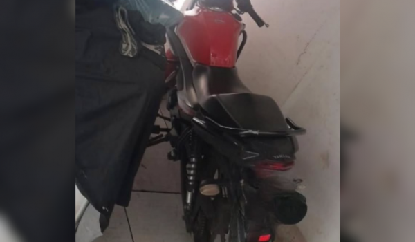 Moto com apropriação indébita é recuperada pela PM no Bairro Medeiros, em Rio Verde