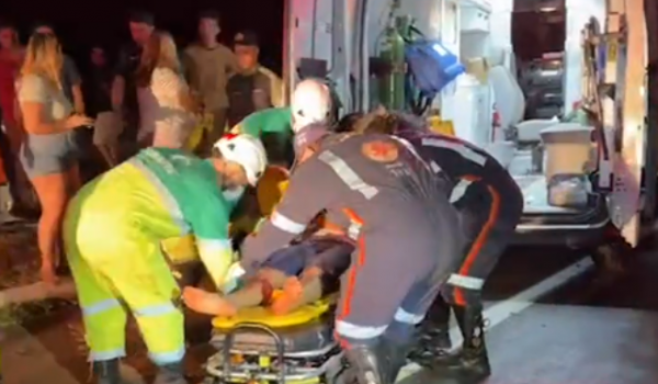 Motorista morre após ser ejetado de carro em capotamento na BR-452, em Castelândia