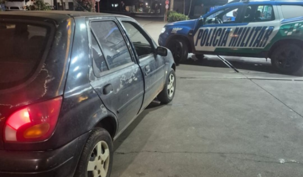 Motorista é preso após bater em veículo dentro de posto e bafômetro apontar embriaguez, em Rio Verde
