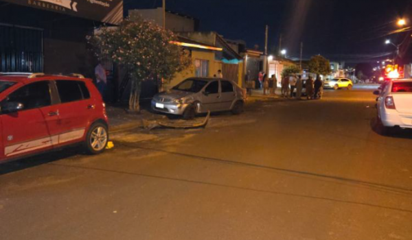 Motorista é procurado após bater em quatro veículos no bairro Gameleira, em Rio Verde